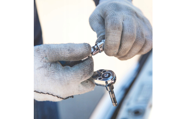 ZESTAW KLUCZY NASADOWYCH KLUCZE NASADOWE BITY GRZECHOTKA ADAPTERY 46 ELEM.